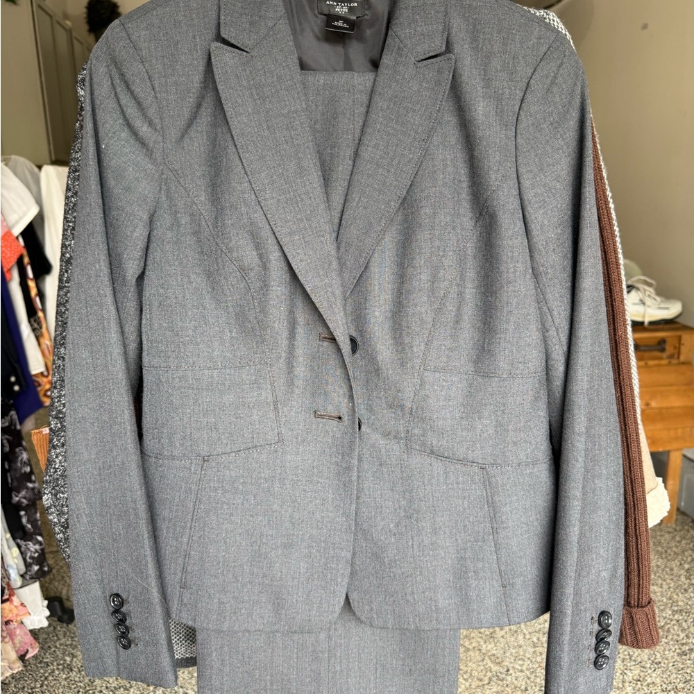 Ann Taylor Charcoal Men's Suit